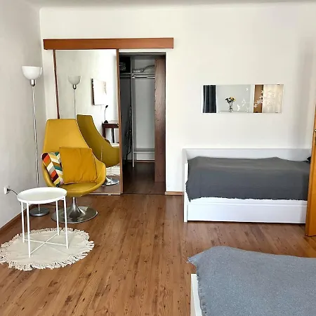 Beautiful Historical Place Lägenhet *